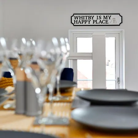 Finest Retreats - Captains Retreat, Tatil Evi Whitby